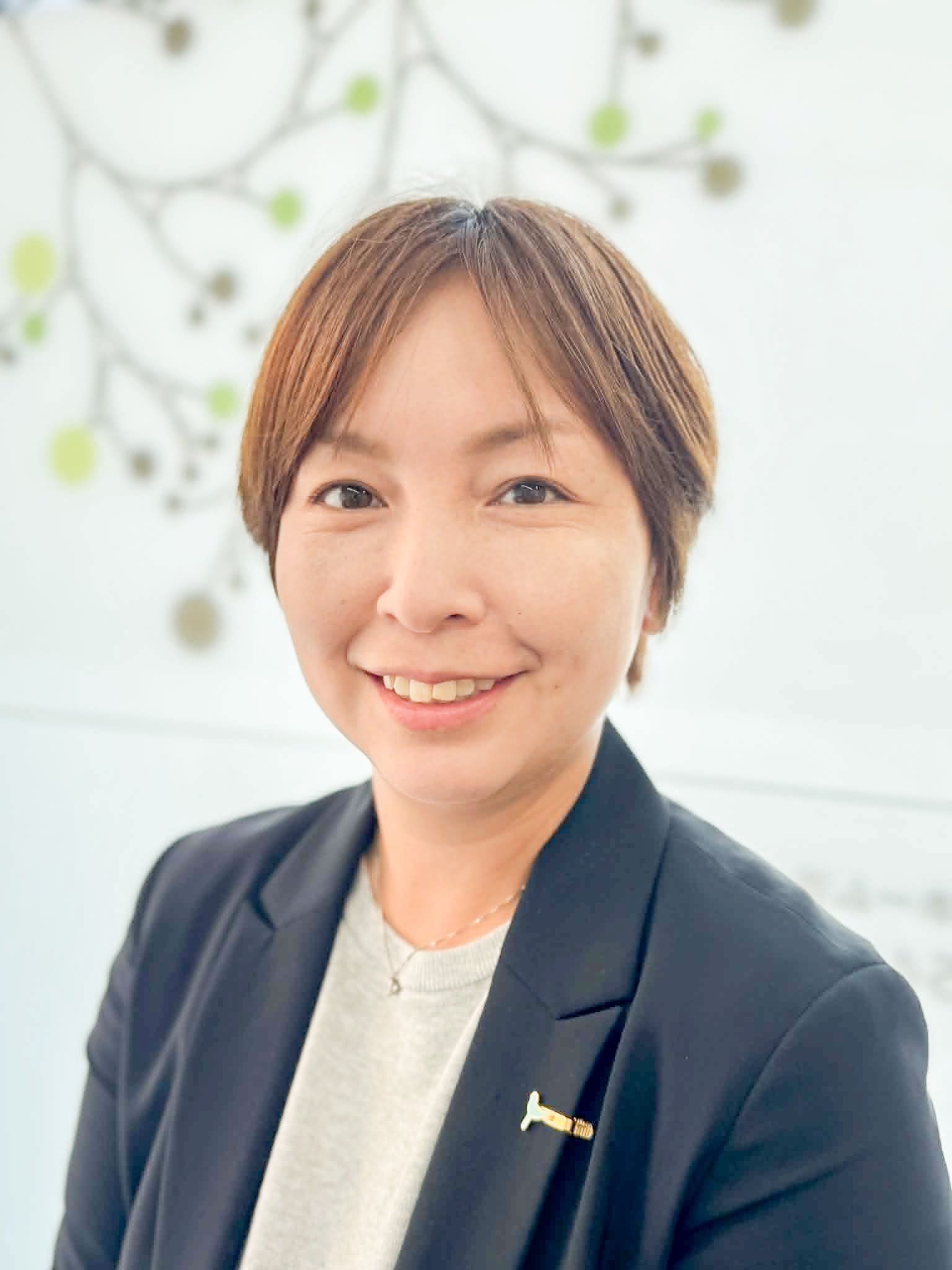 鈴木 麻衣